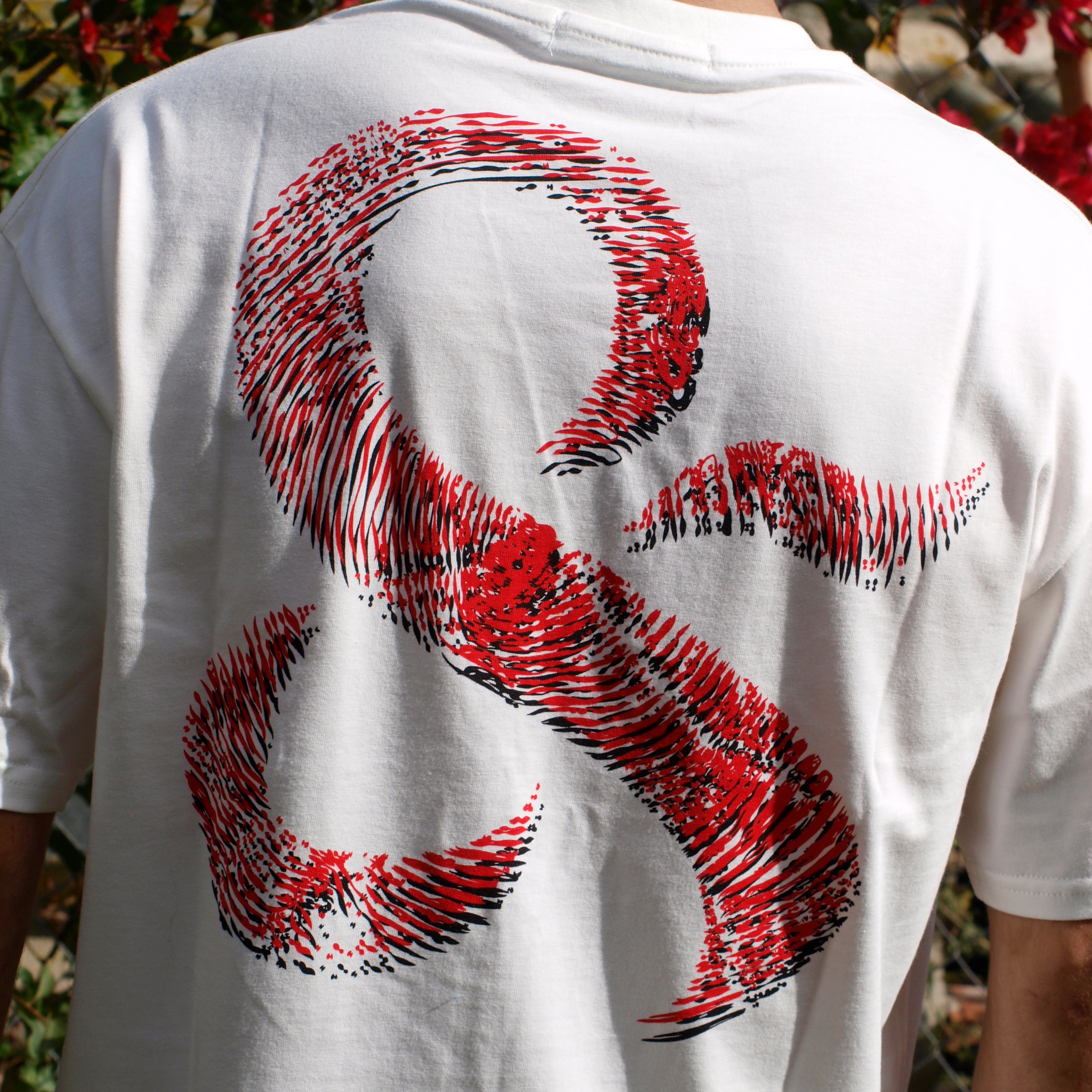 Camiseta Oversize Unisex – White Ampersand