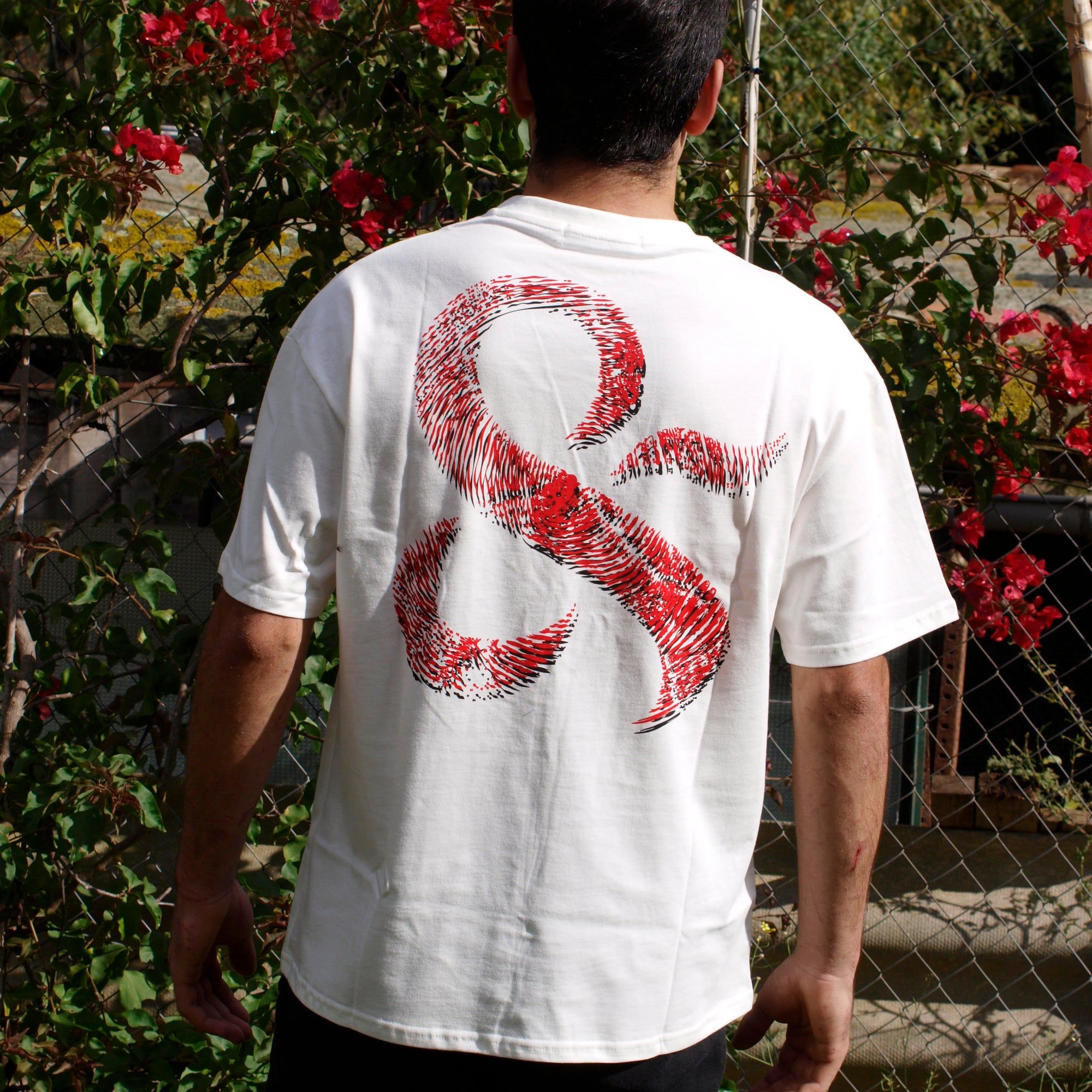 Camiseta Oversize Unisex – White Ampersand