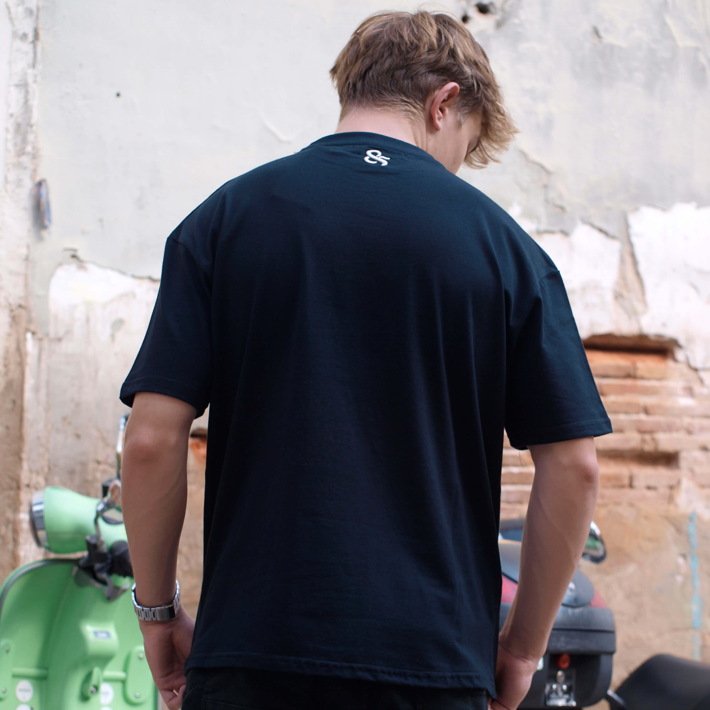 Oversize Unisex T-shirt – “Mandrillus sphinx”