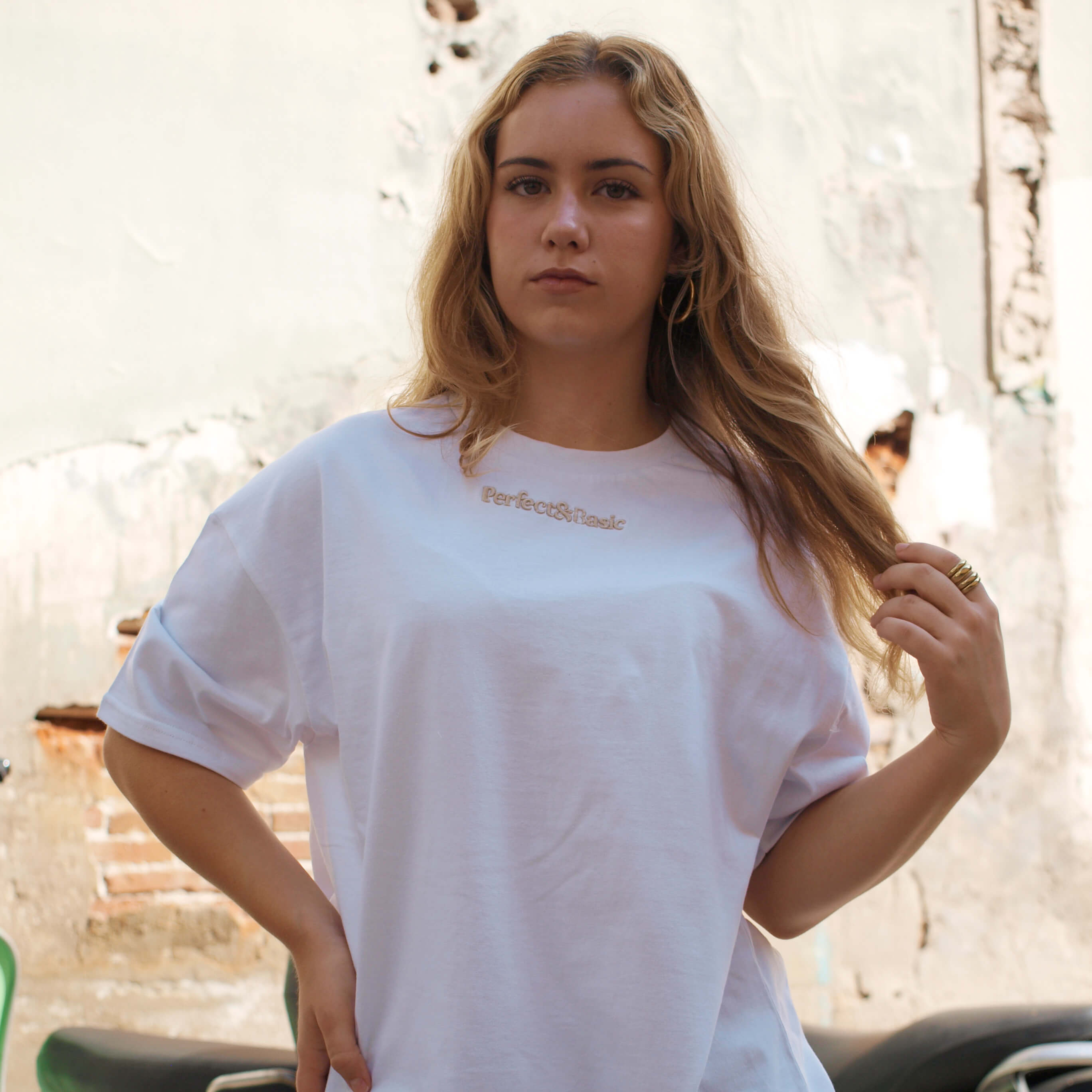 Camiseta Blanca Oversize Unisex – Algodón Orgánico