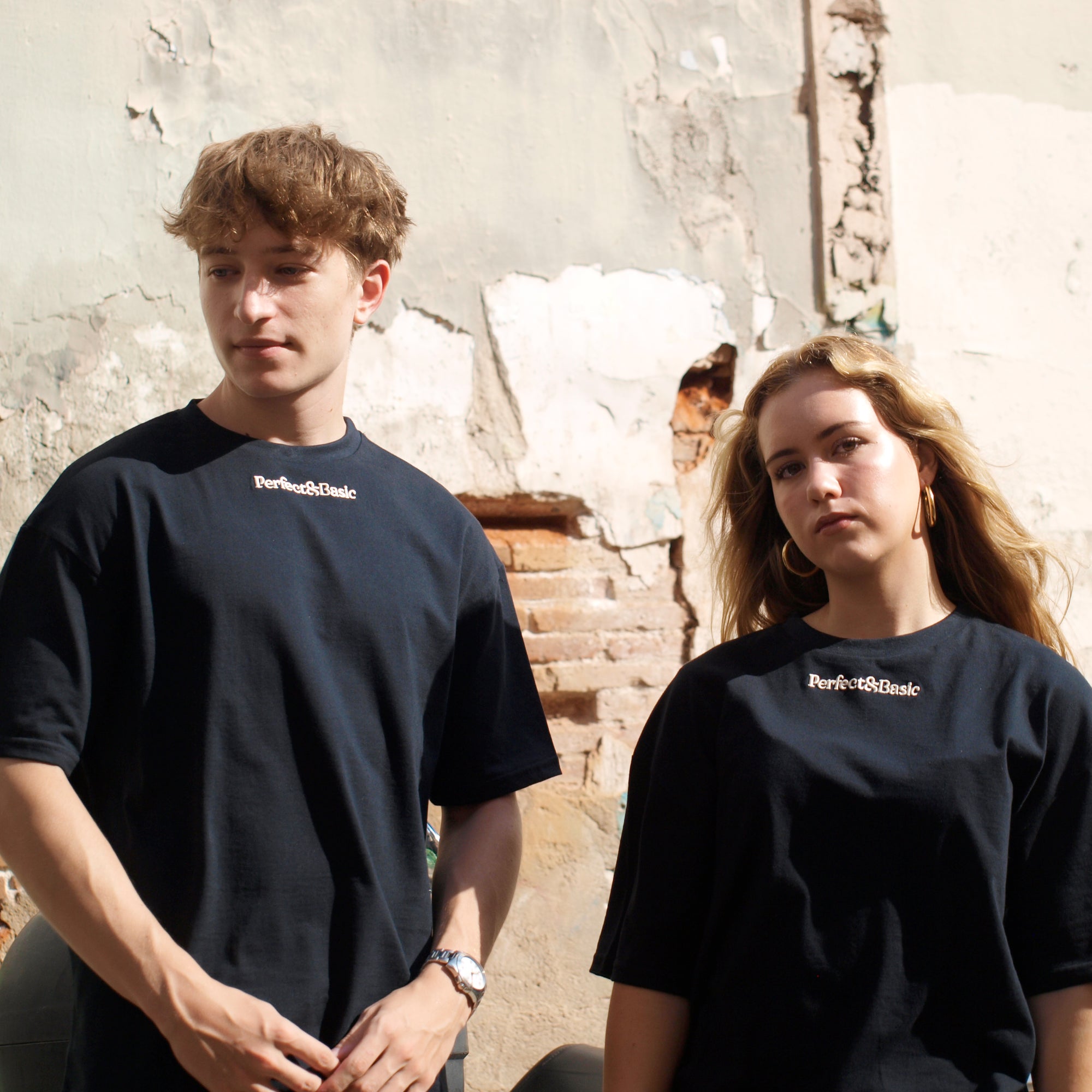 Camiseta Negra Oversize Unisex – Algodón Orgánico