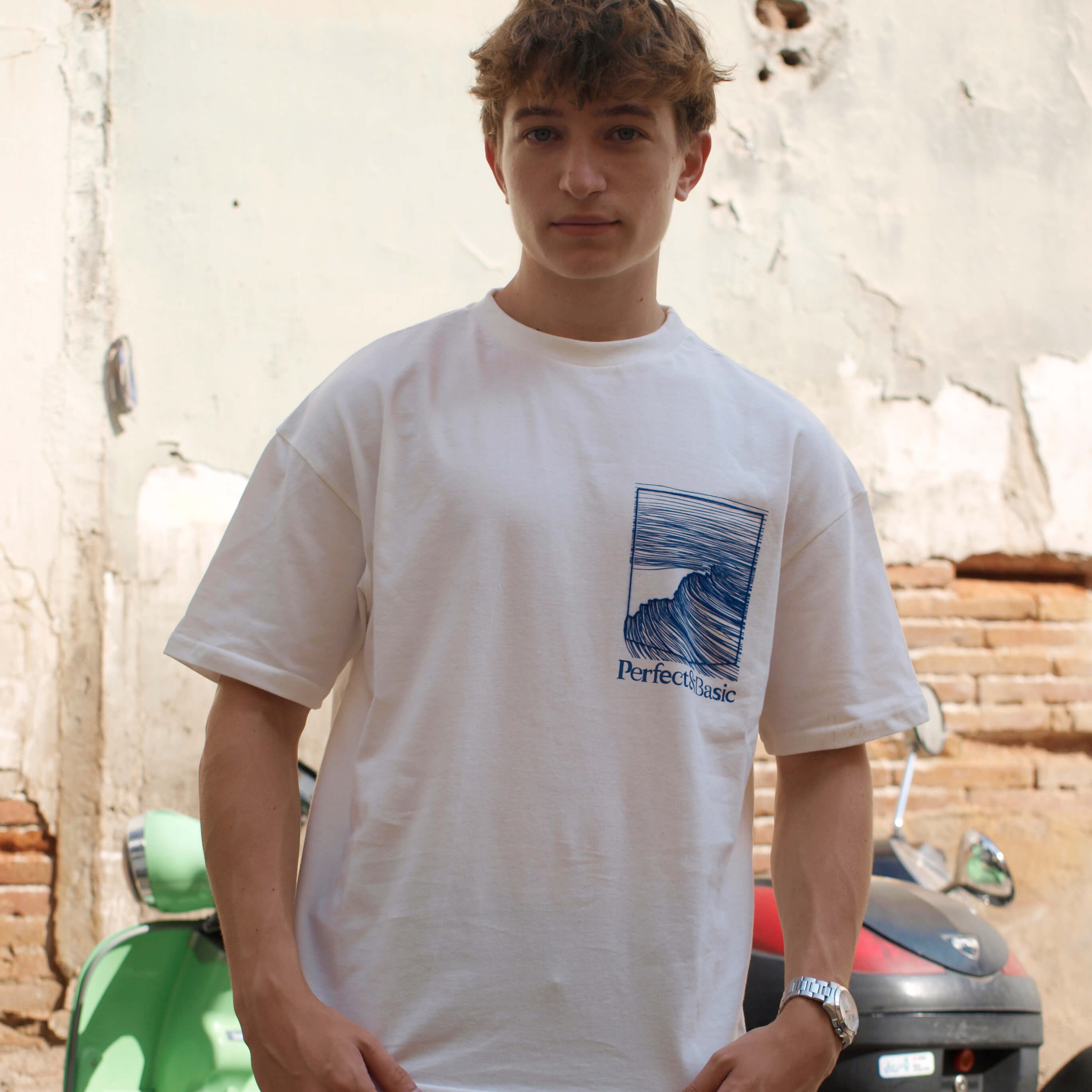 Camiseta Oversize Unisex – “Ola Azul”