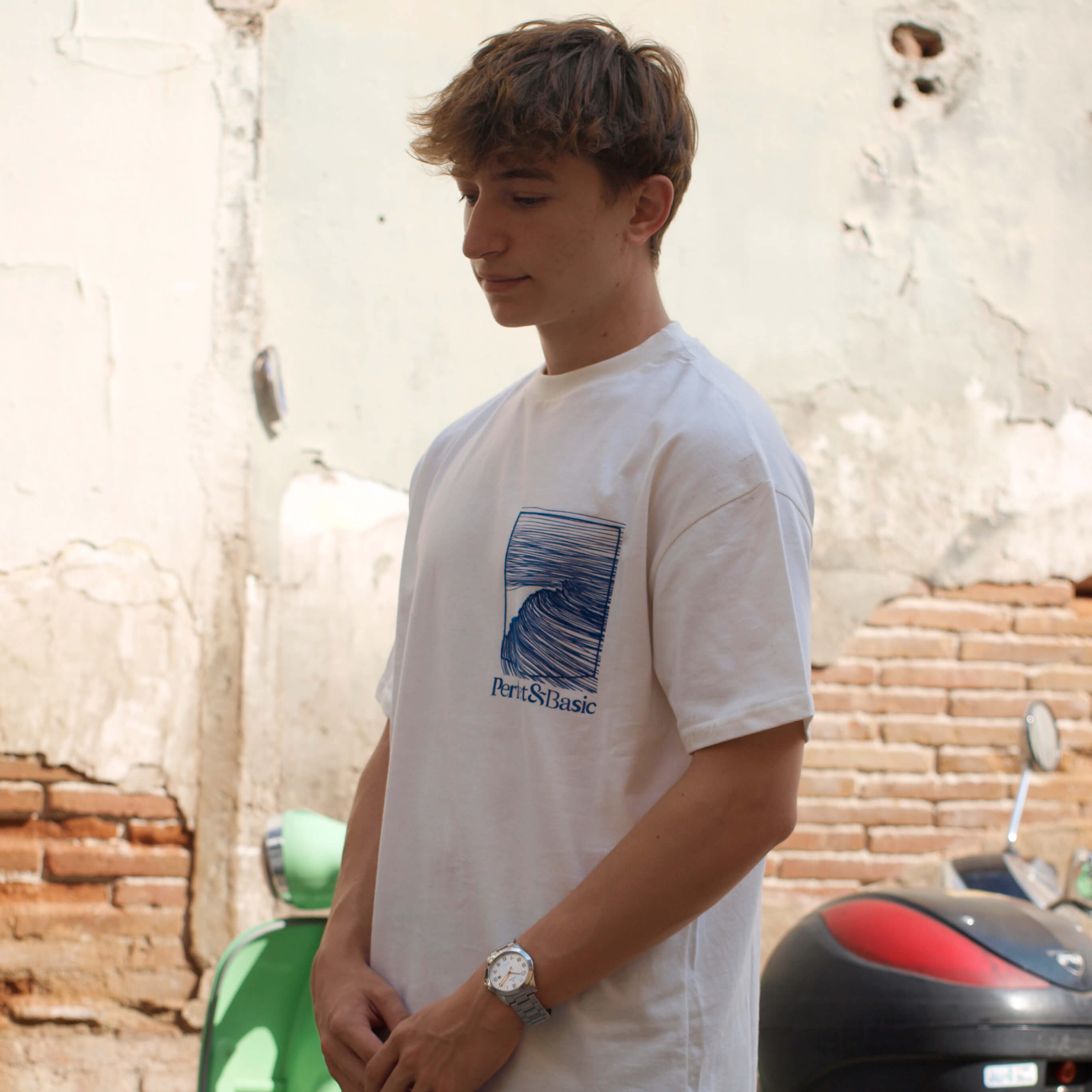 Camiseta Oversize Unisex – “Ola Azul”