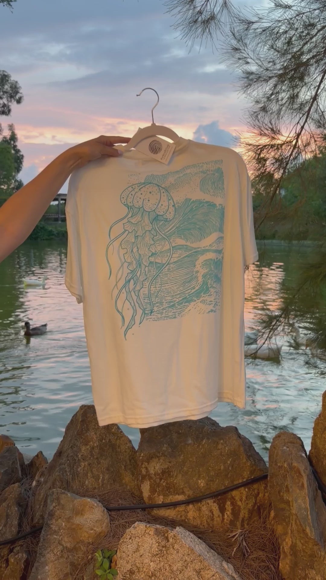 Jellyfish Oversize Unisex Tee - Turquesa